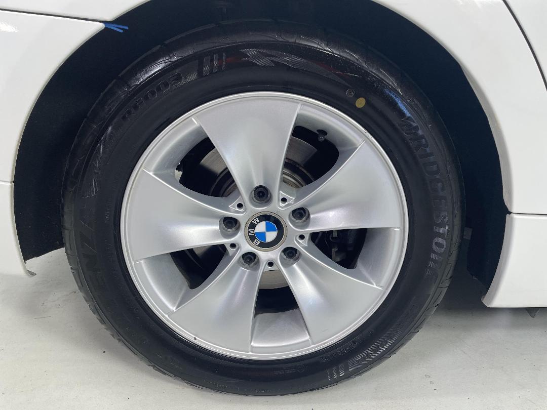 Photo '12' of BMW 3 Series