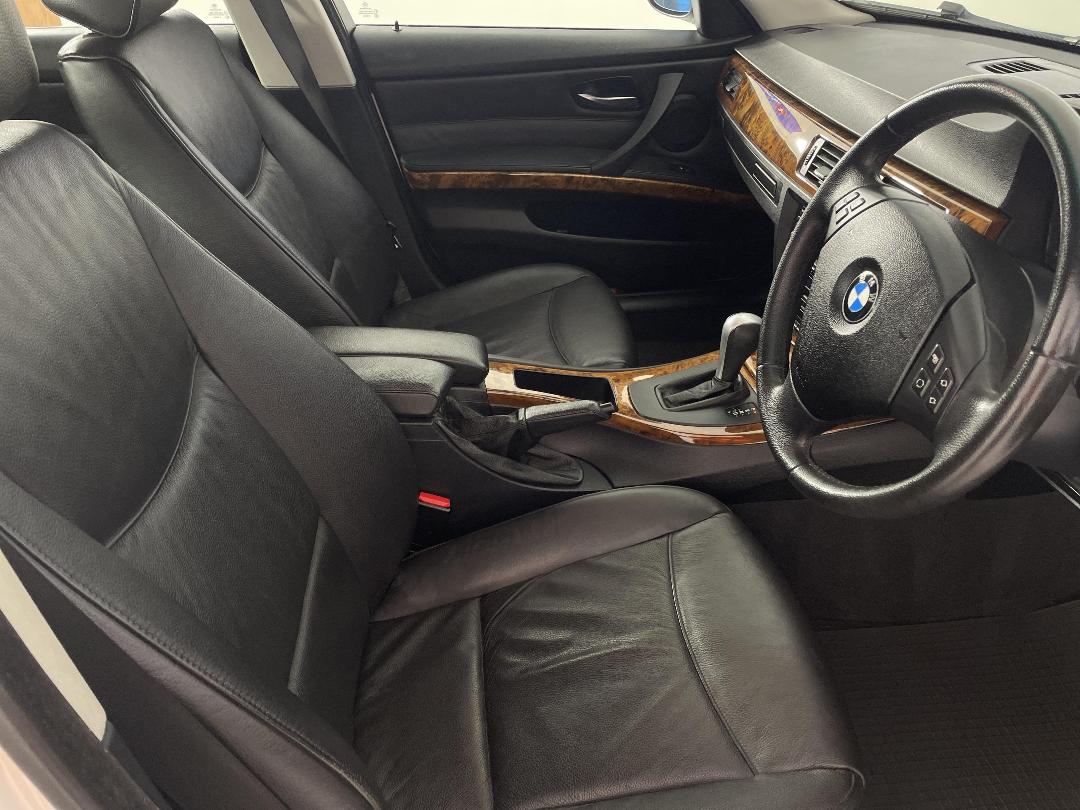 Photo '16' of BMW 3 Series