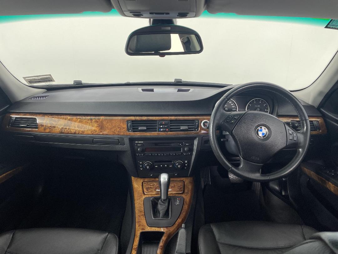 Photo '17' of BMW 3 Series