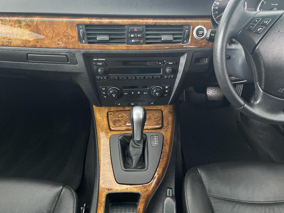 Photo '18' of BMW 3 Series