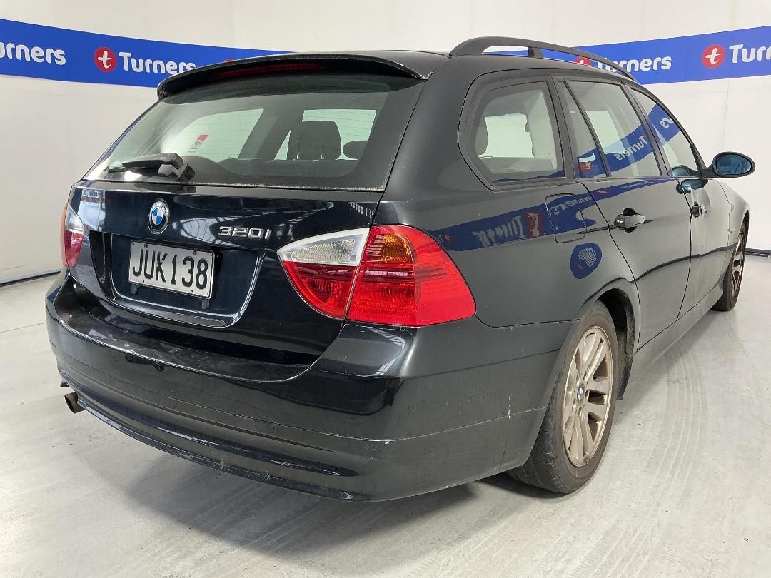 Photo '6' of BMW 320I