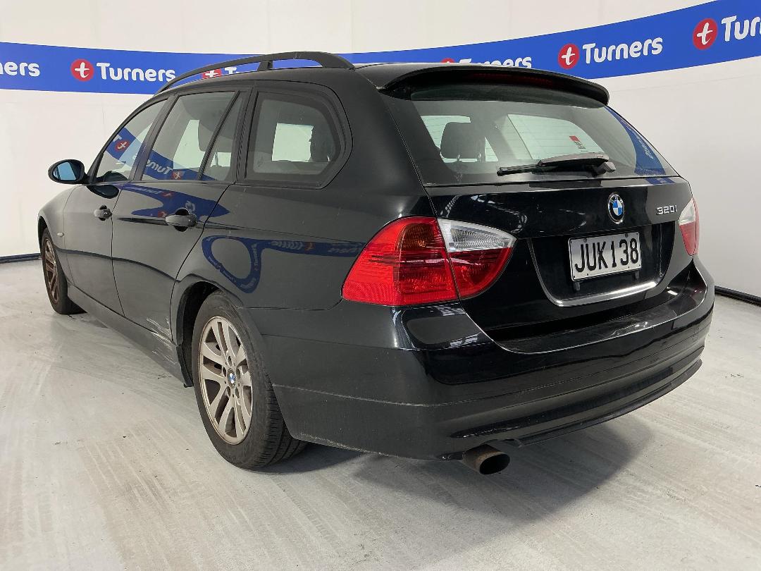 Photo '4' of BMW 320I