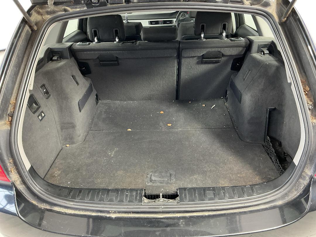 Photo '12' of BMW 320I