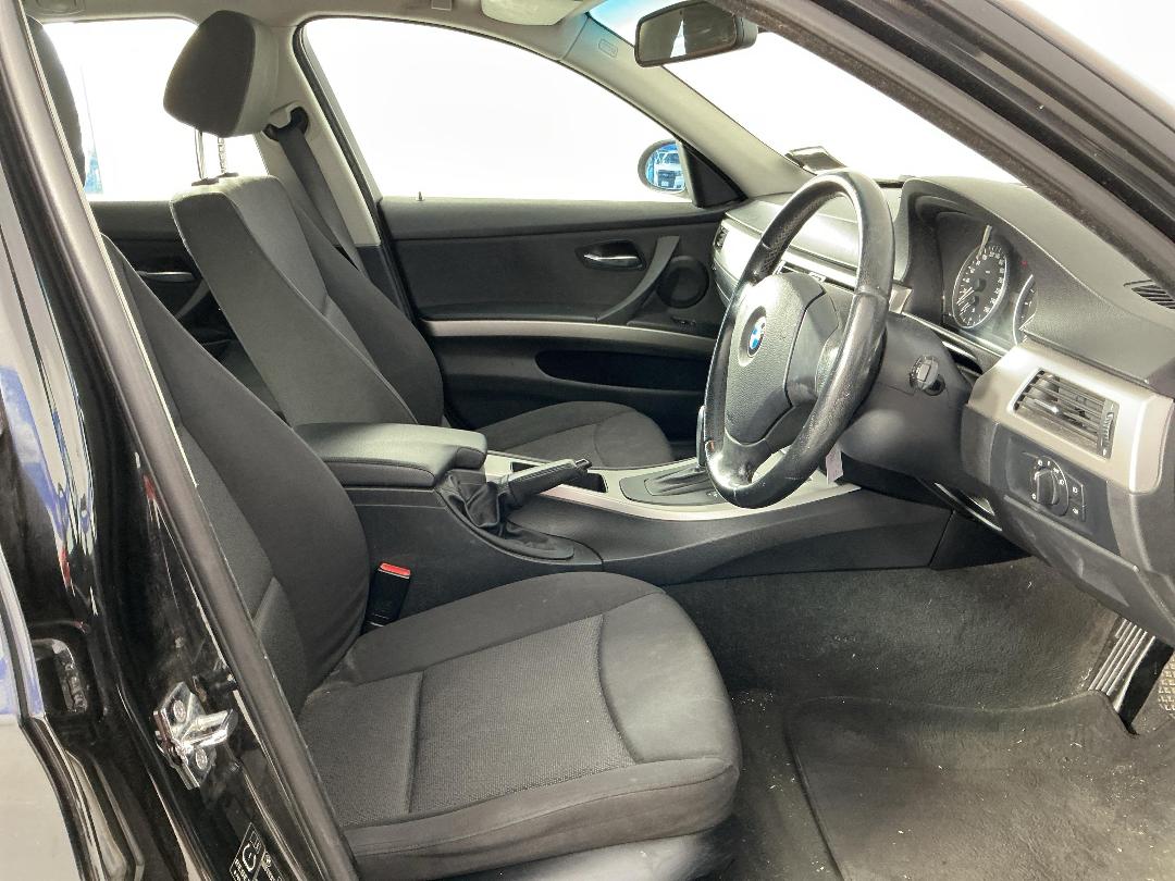 Photo '14' of BMW 320I