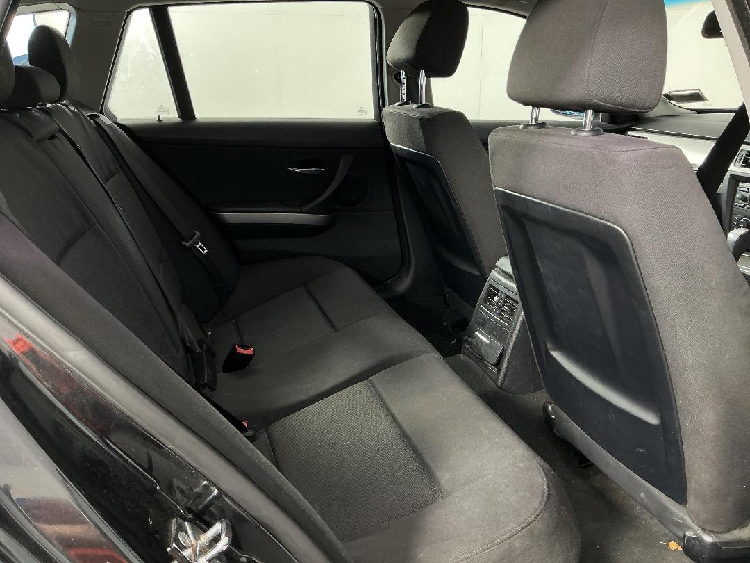 Photo '18' of BMW 320I