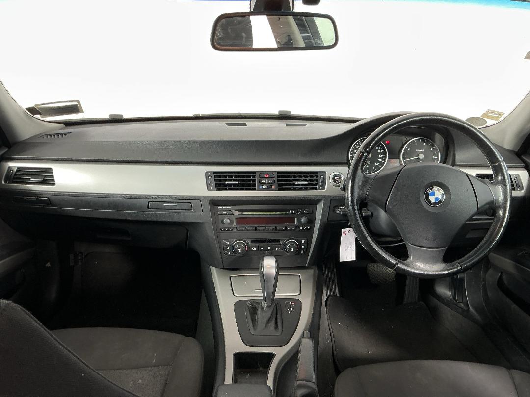 Photo '15' of BMW 320I