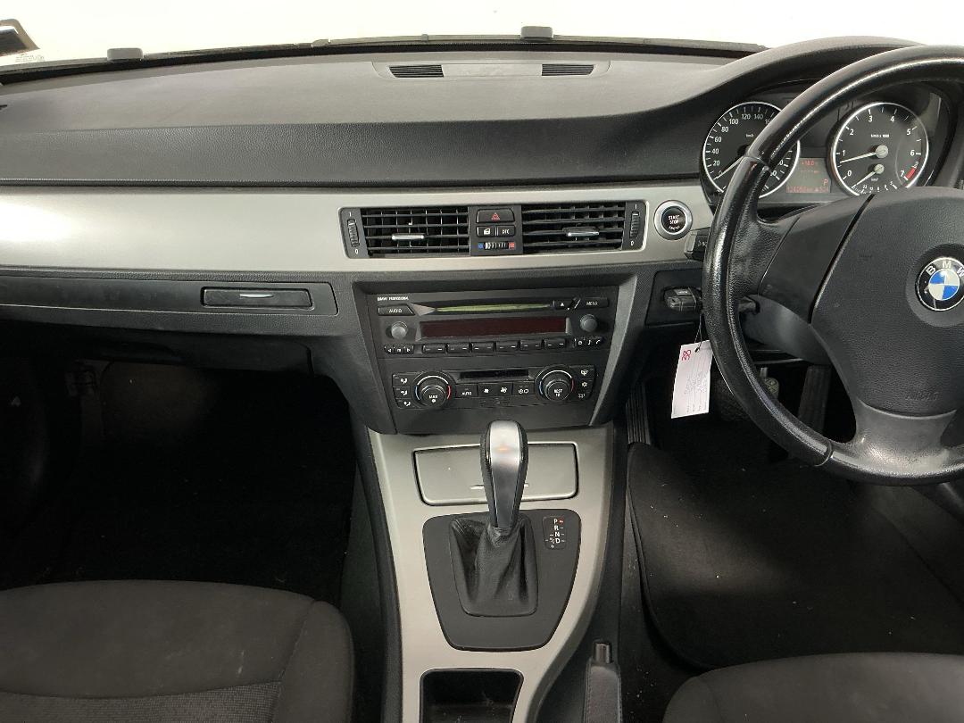 Photo '16' of BMW 320I