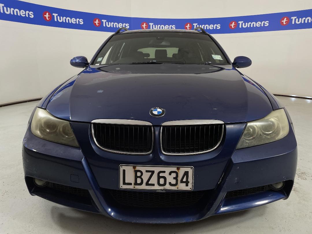 Photo '2' of BMW 320I Photo '2' of BMW 320I