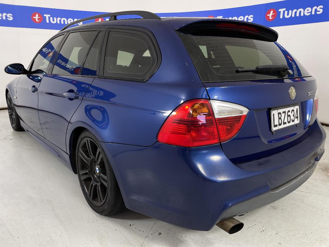 Photo '5' of BMW 320I Photo '5' of BMW 320I