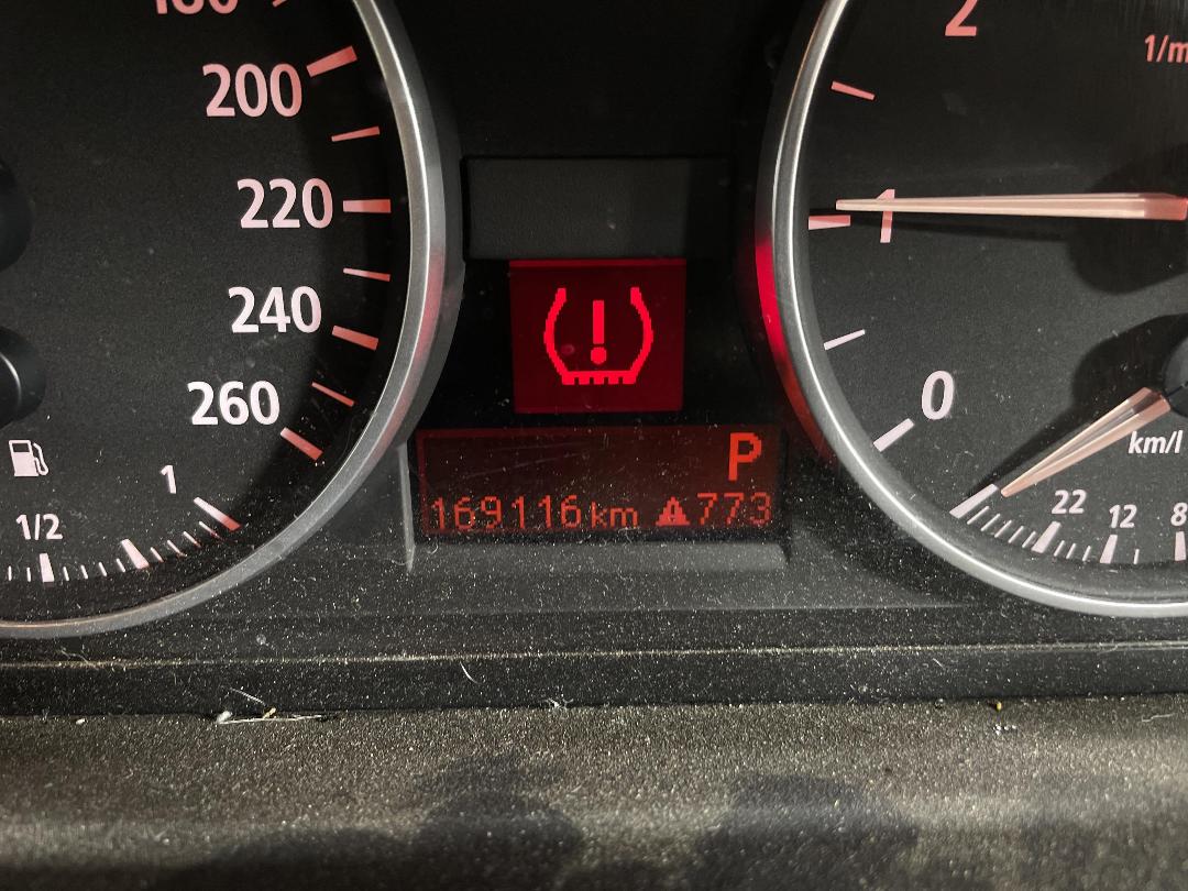 Photo '21' of BMW 320I Photo '21' of BMW 320I