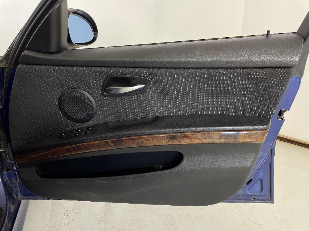 Photo '15' of BMW 320I Photo '15' of BMW 320I