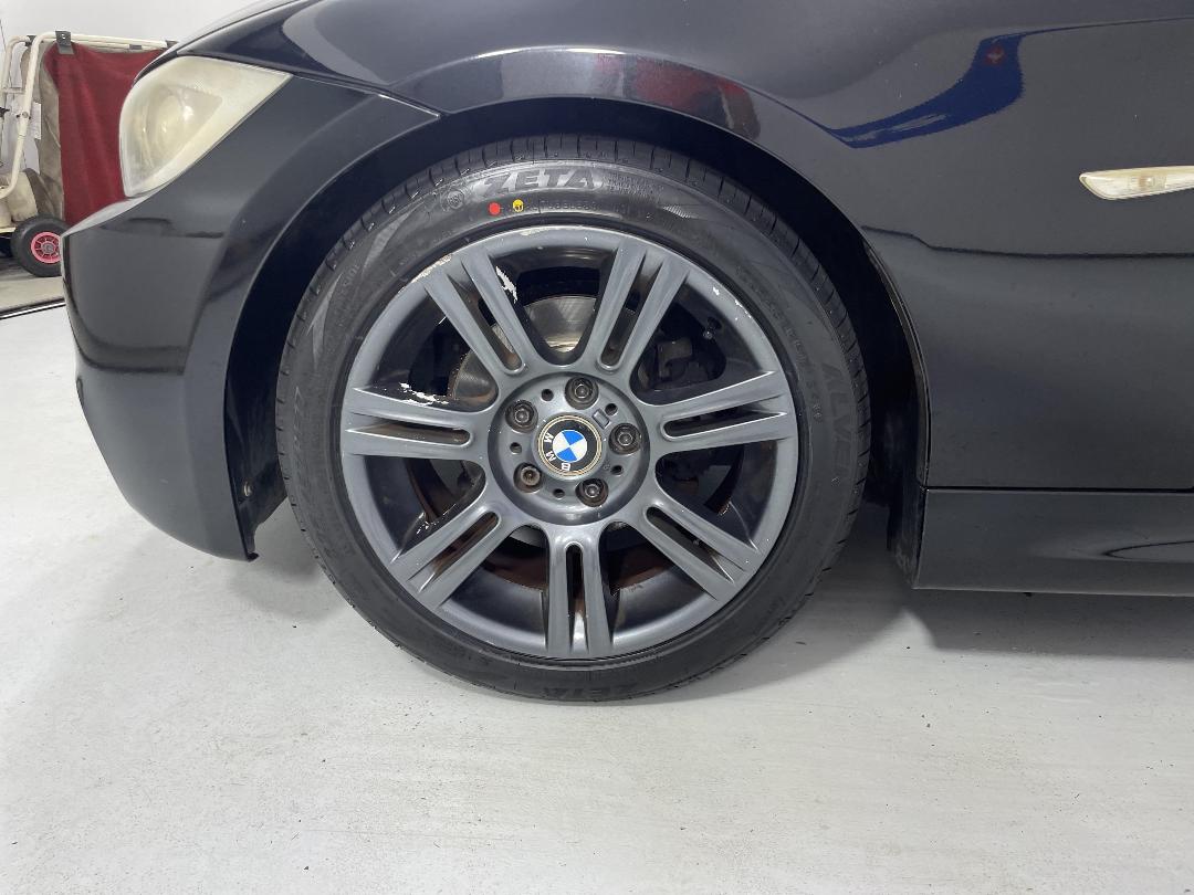 Photo '10' of BMW 320I Photo '10' of BMW 320I