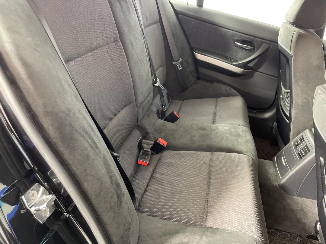 Photo '20' of BMW 320I Photo '20' of BMW 320I