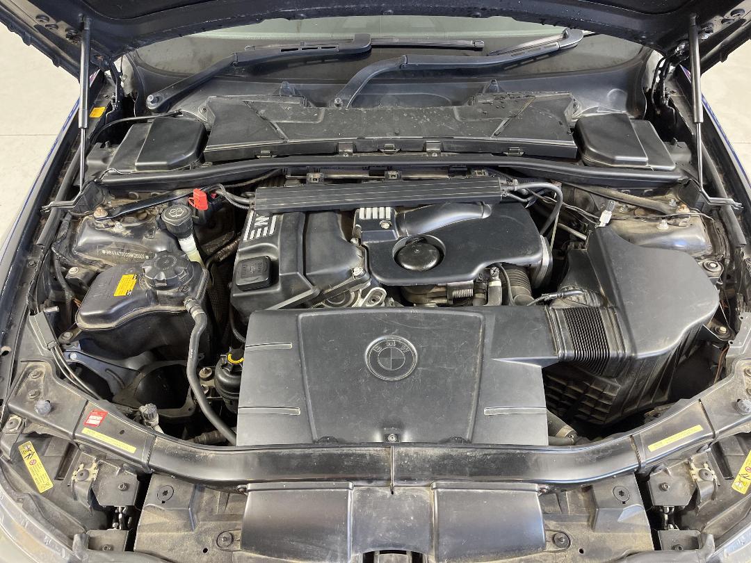 Photo '13' of BMW 320I