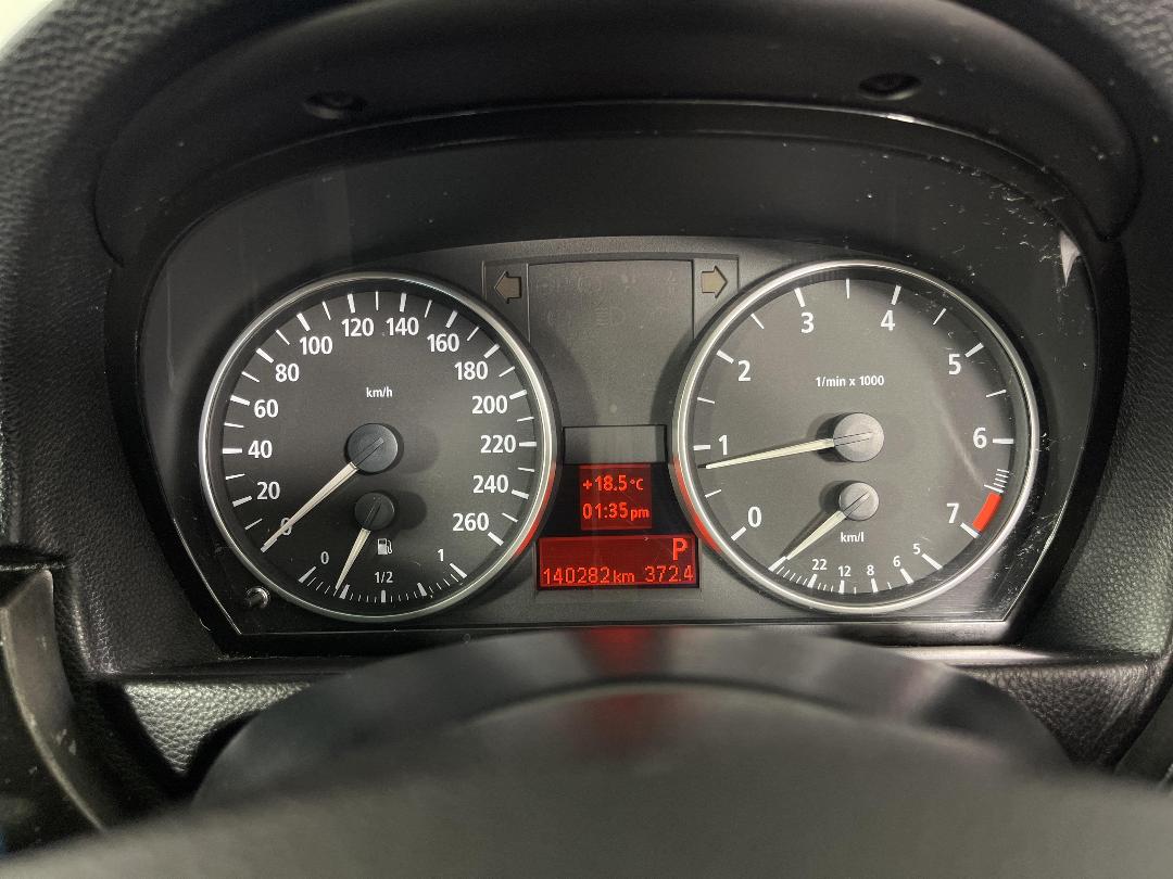 Photo '21' of BMW 320I