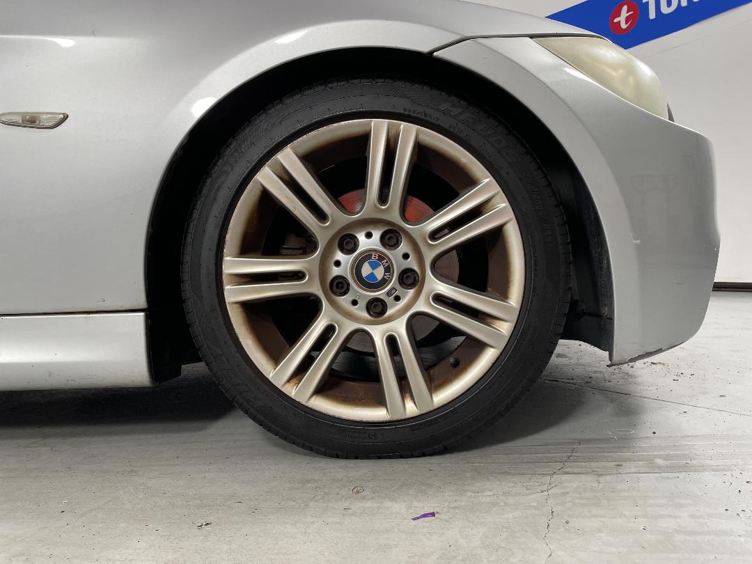 Photo '9' of BMW 323I Photo '9' of BMW 323I