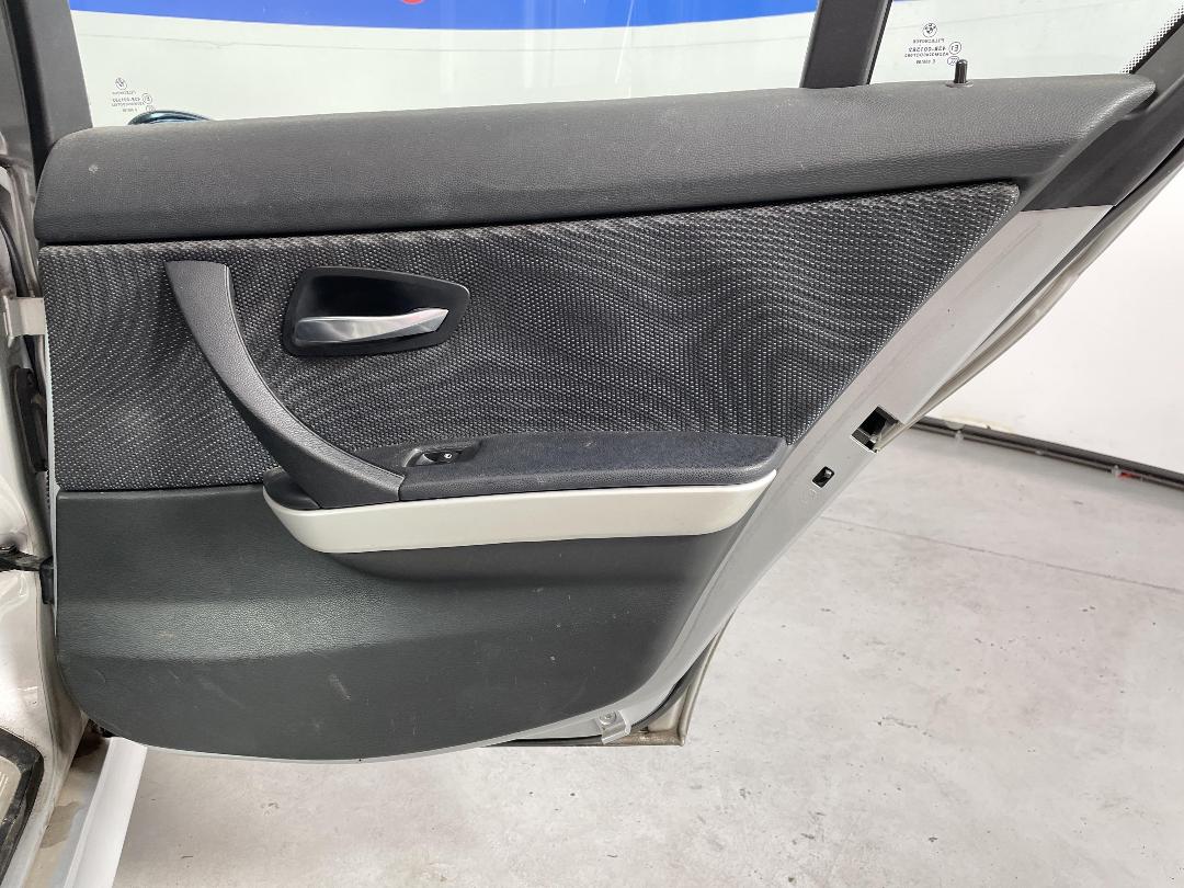 Photo '18' of BMW 323I Photo '18' of BMW 323I