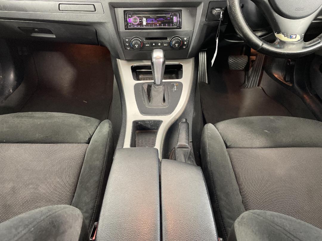 Photo '17' of BMW 323I Photo '17' of BMW 323I