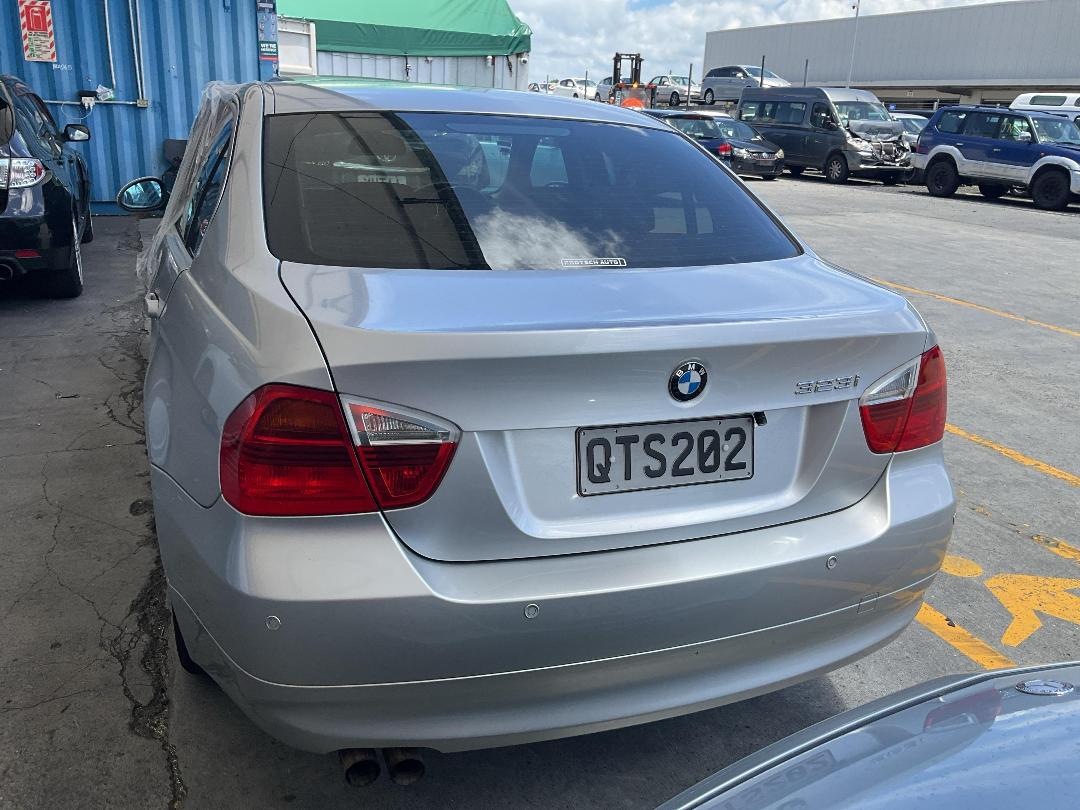 Photo '10' of BMW 323I Photo '10' of BMW 323I