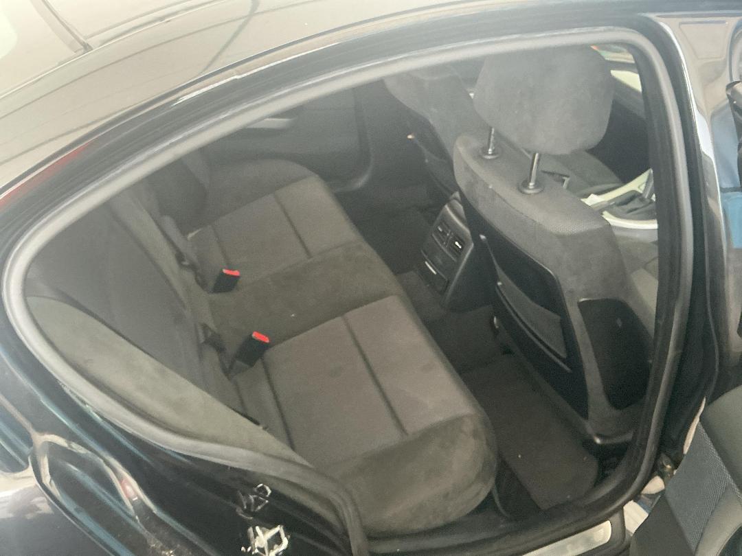 Photo '20' of BMW 323I