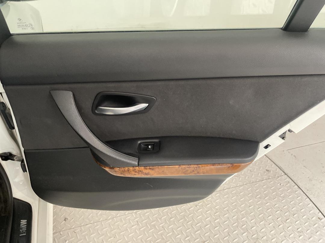 Photo '19' of BMW 323I Photo '19' of BMW 323I