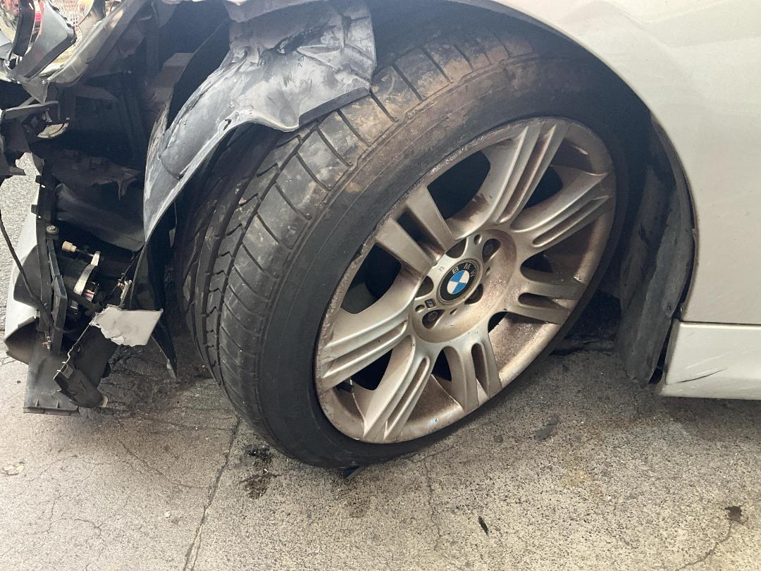 Photo '7' of BMW 323I