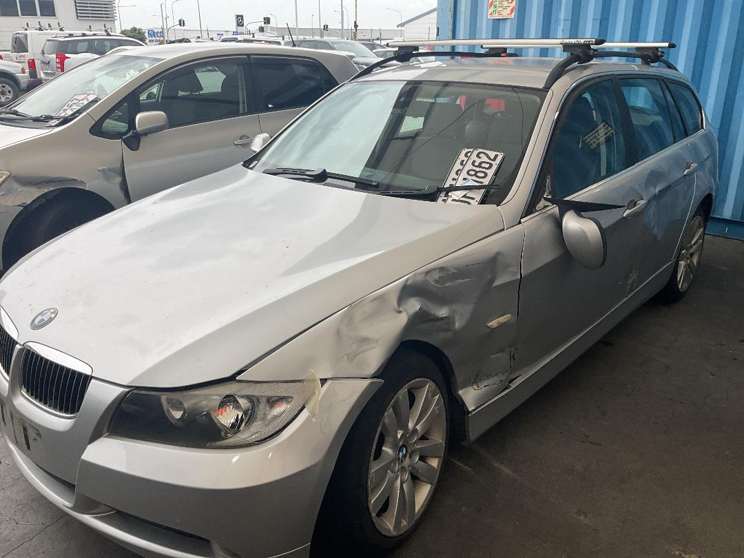 Photo '3' of BMW 325I SE Touring Auto Photo '3' of BMW 325I SE Touring Auto