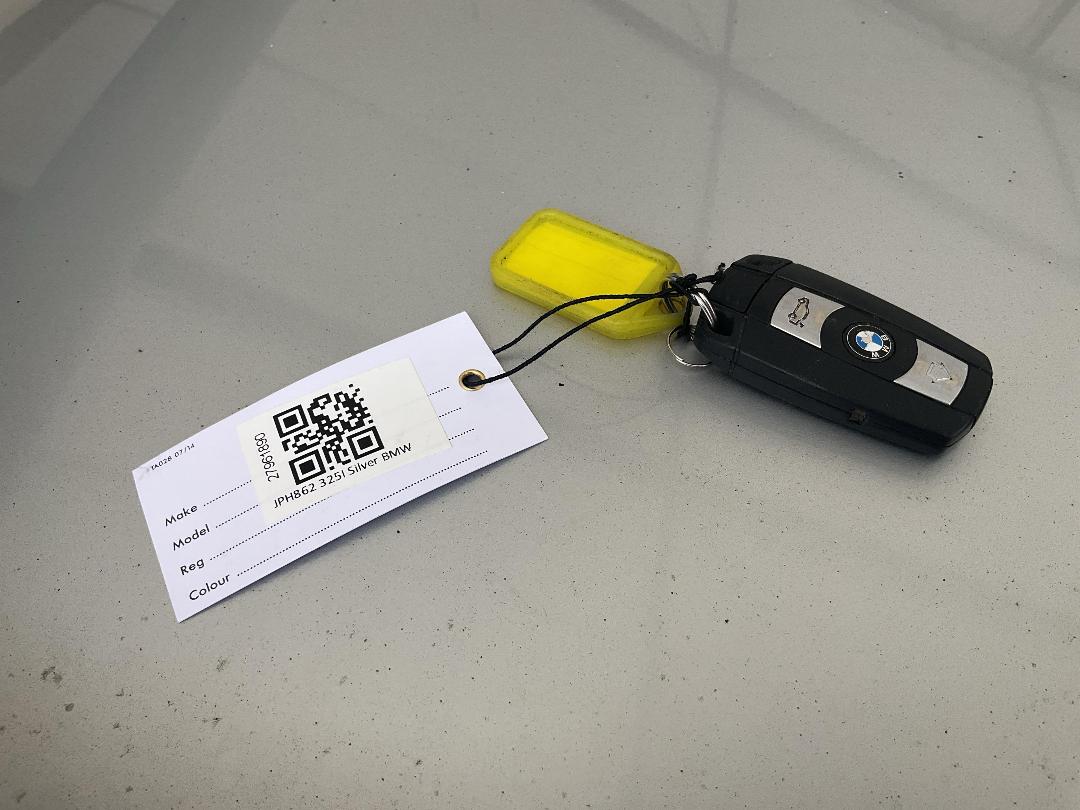 Photo '10' of BMW 325I SE Touring Auto Photo '10' of BMW 325I SE Touring Auto