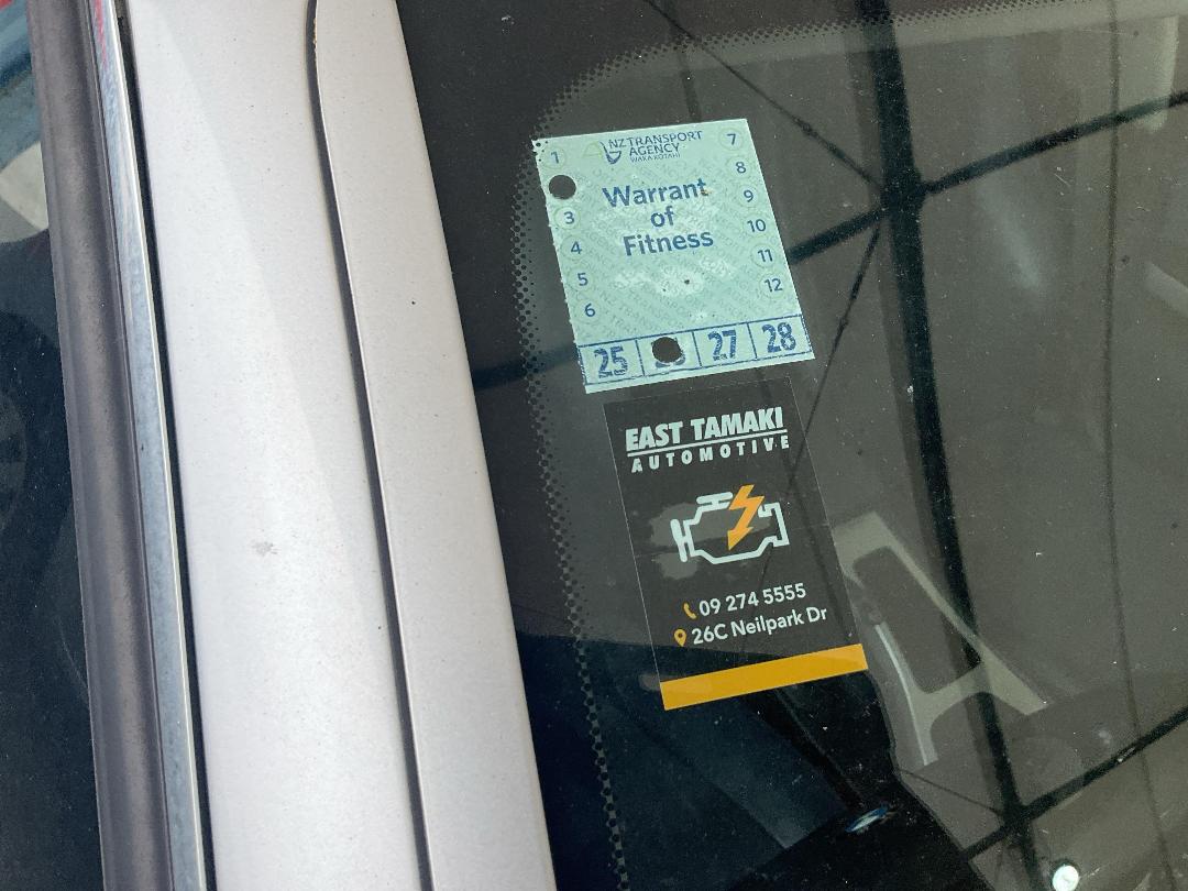 Photo '15' of BMW 325I SE Touring Auto Photo '15' of BMW 325I SE Touring Auto