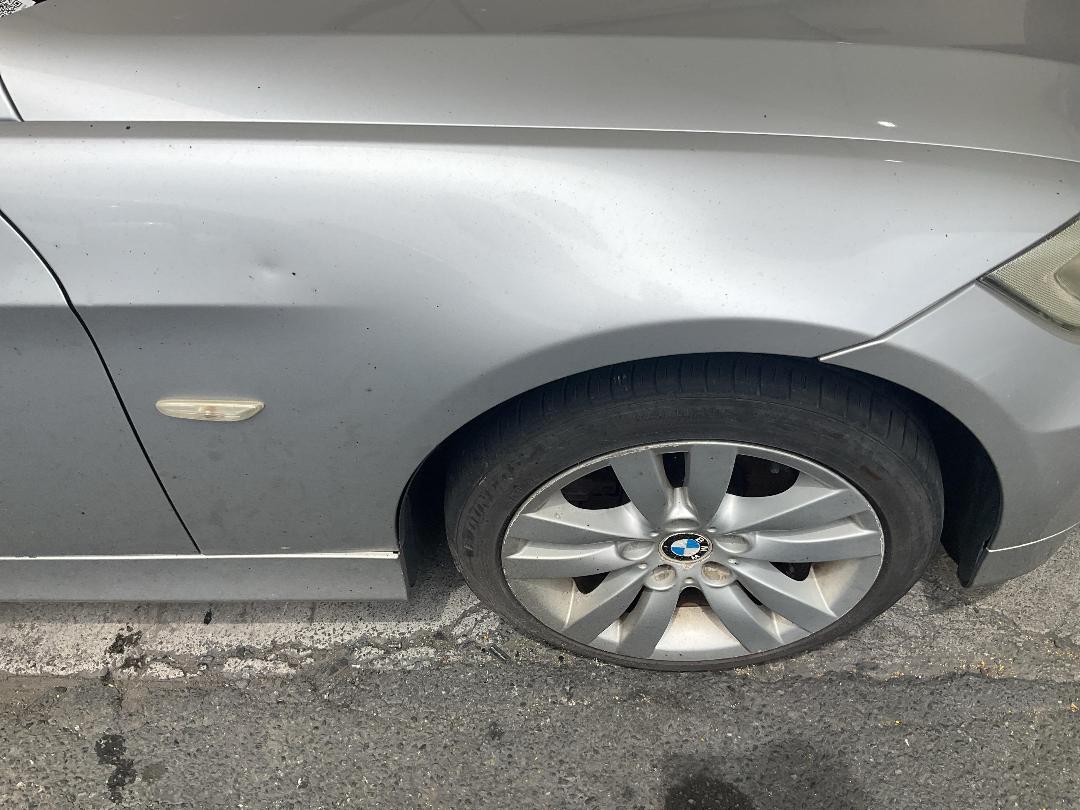 Photo '17' of BMW 325I SE Touring Auto Photo '17' of BMW 325I SE Touring Auto