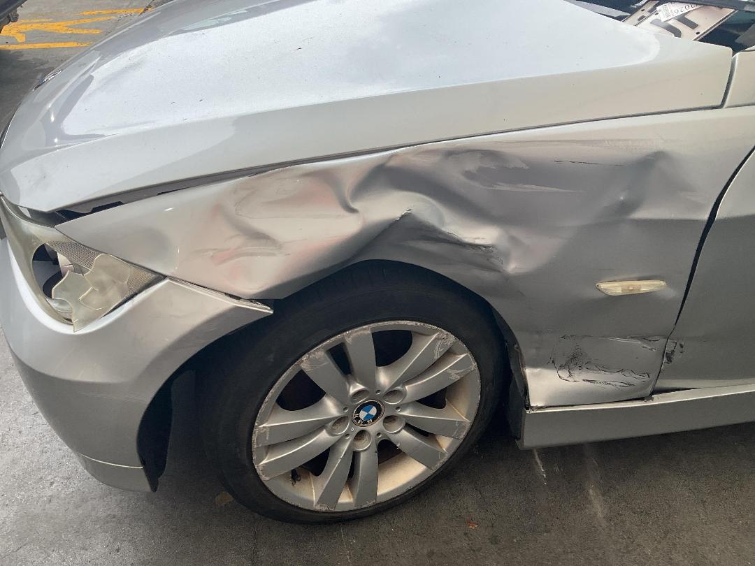 Photo '22' of BMW 325I SE Touring Auto Photo '22' of BMW 325I SE Touring Auto