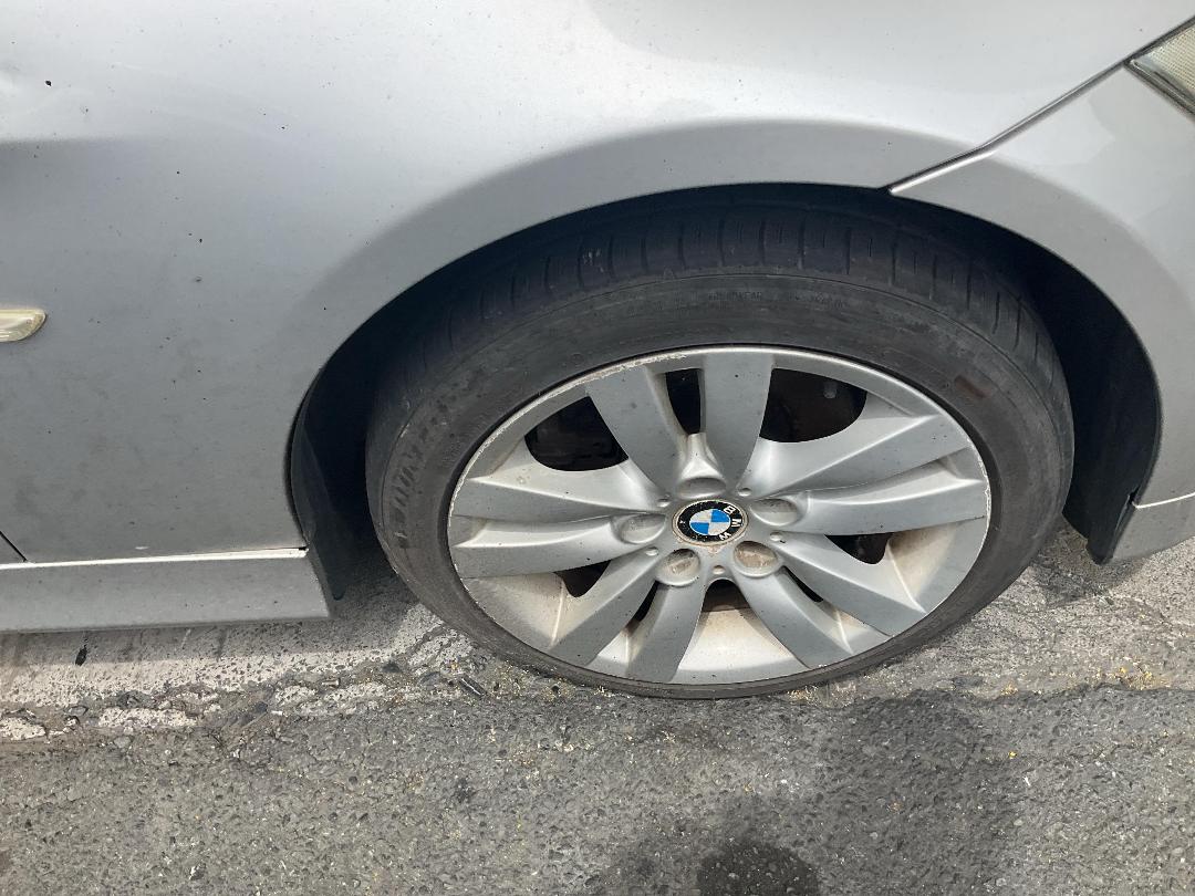 Photo '33' of BMW 325I SE Touring Auto Photo '33' of BMW 325I SE Touring Auto