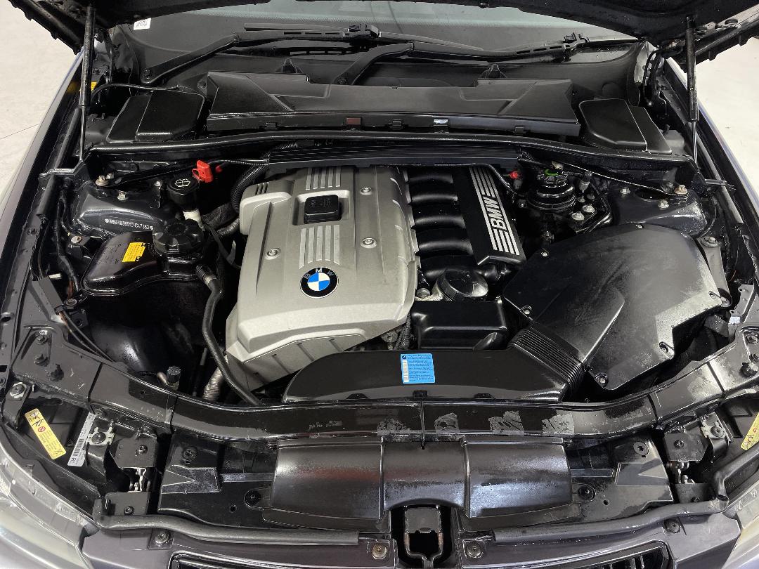 Photo '13' of BMW 330I