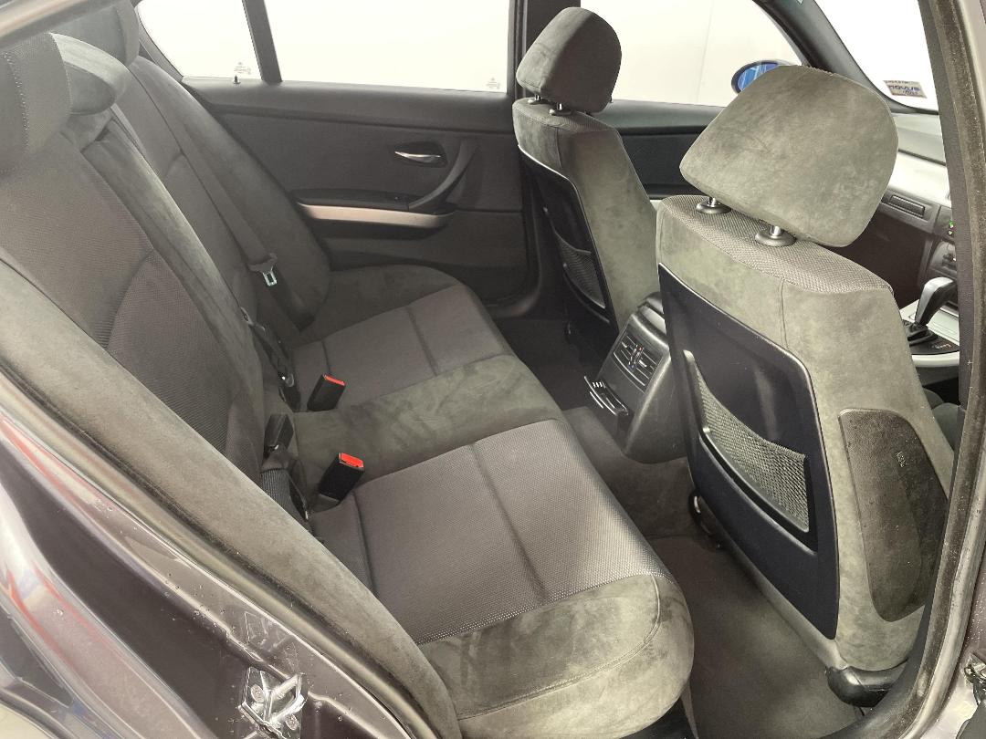 Photo '20' of BMW 330I