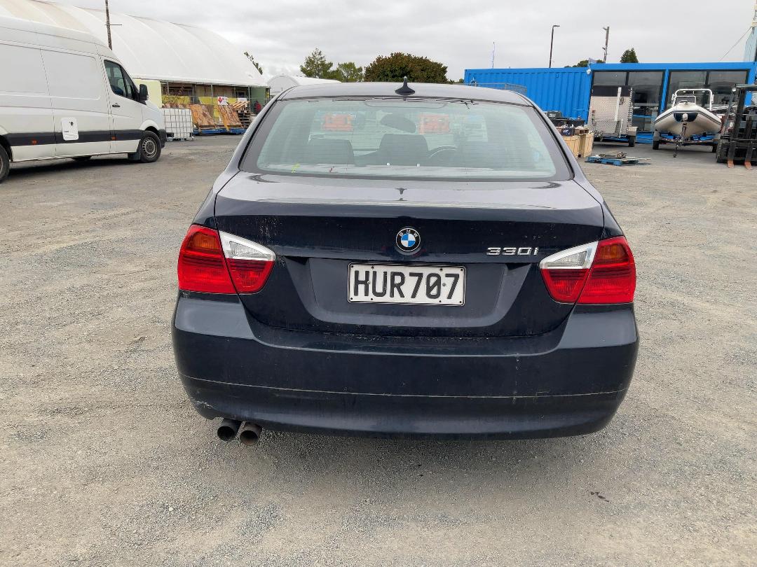 Photo '4' of BMW 330I