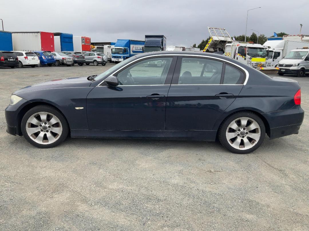 Photo '6' of BMW 330I