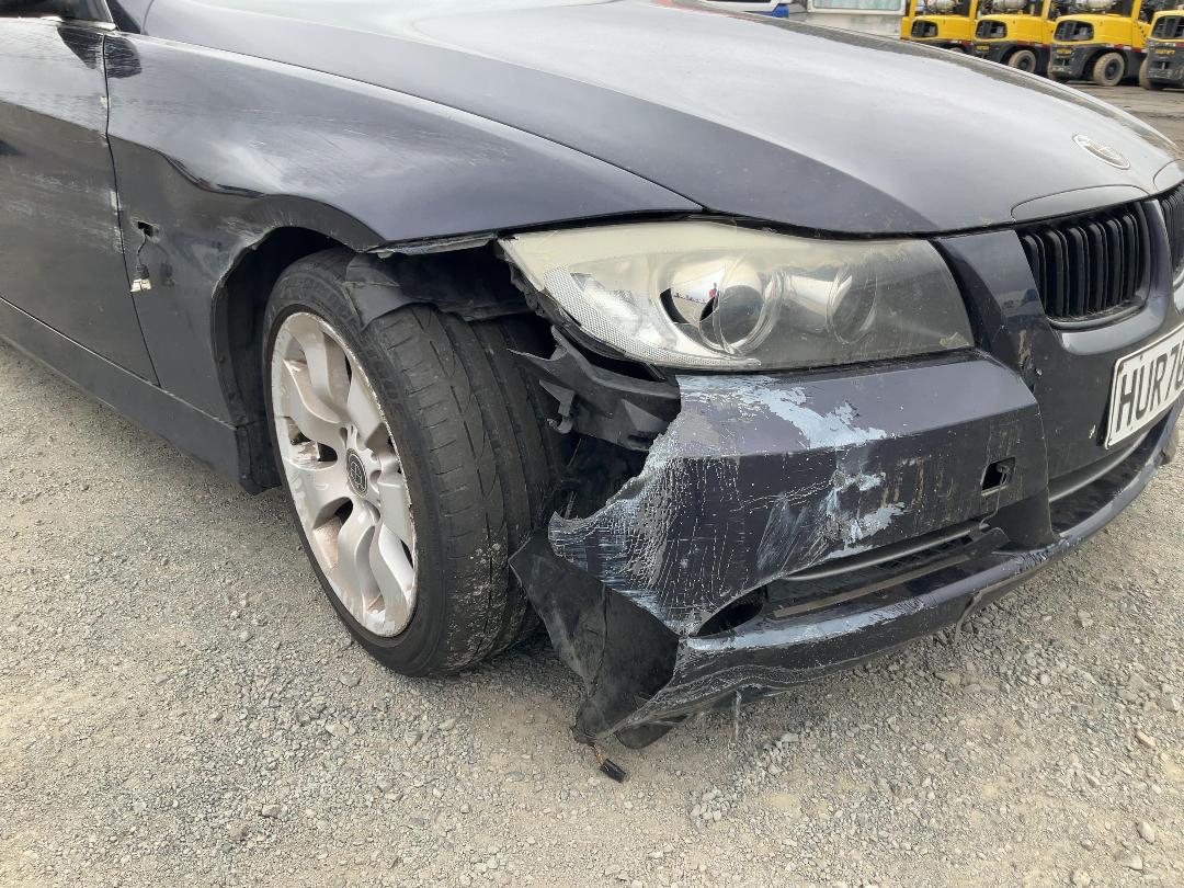 Photo '19' of BMW 330I