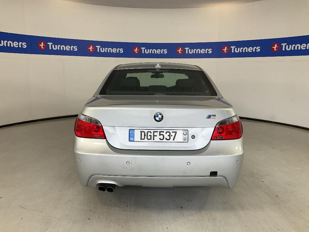 Photo '6' of BMW 5 Series Photo '6' of BMW 5 Series