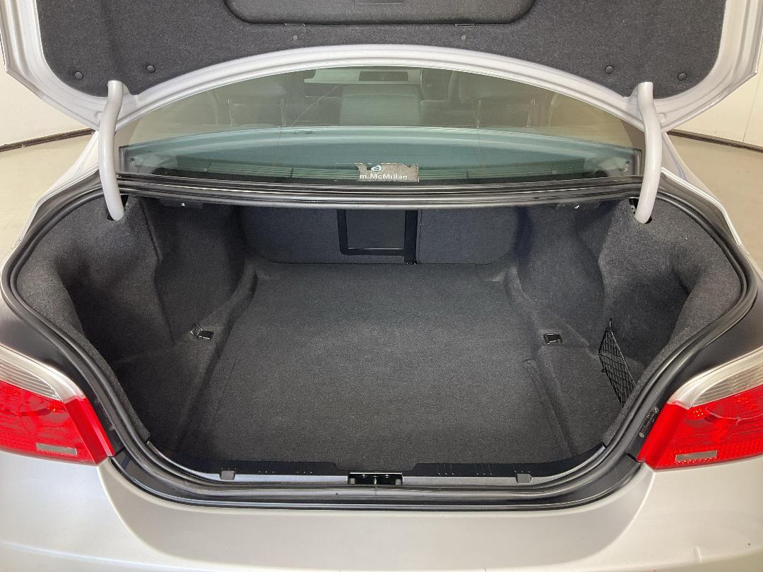 Photo '14' of BMW 5 Series Photo '14' of BMW 5 Series