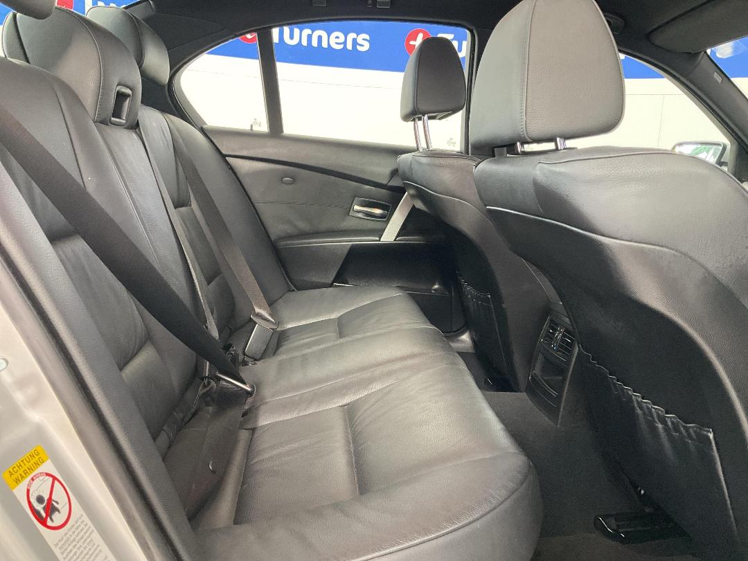 Photo '20' of BMW 5 Series Photo '20' of BMW 5 Series