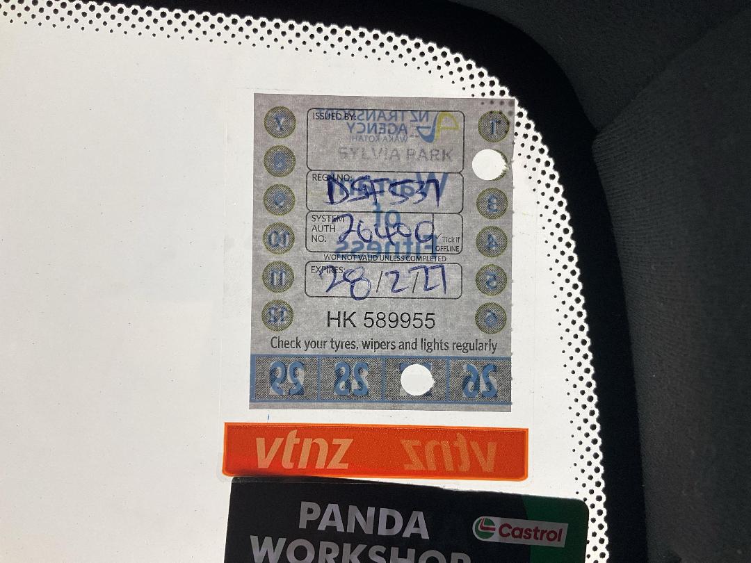 Photo '24' of BMW 5 Series Photo '24' of BMW 5 Series