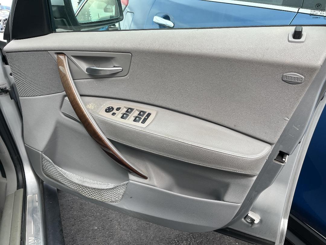 Photo '10' of BMW X3 2.5I