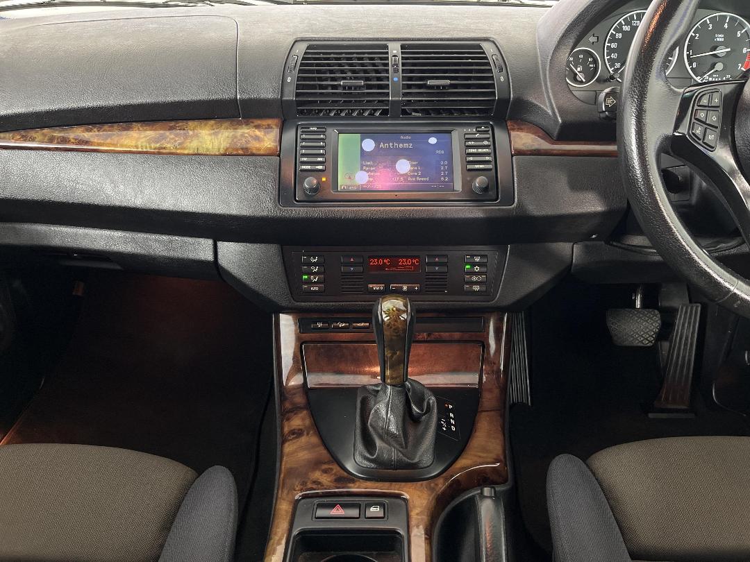 Photo '18' of BMW X5 Photo '18' of BMW X5