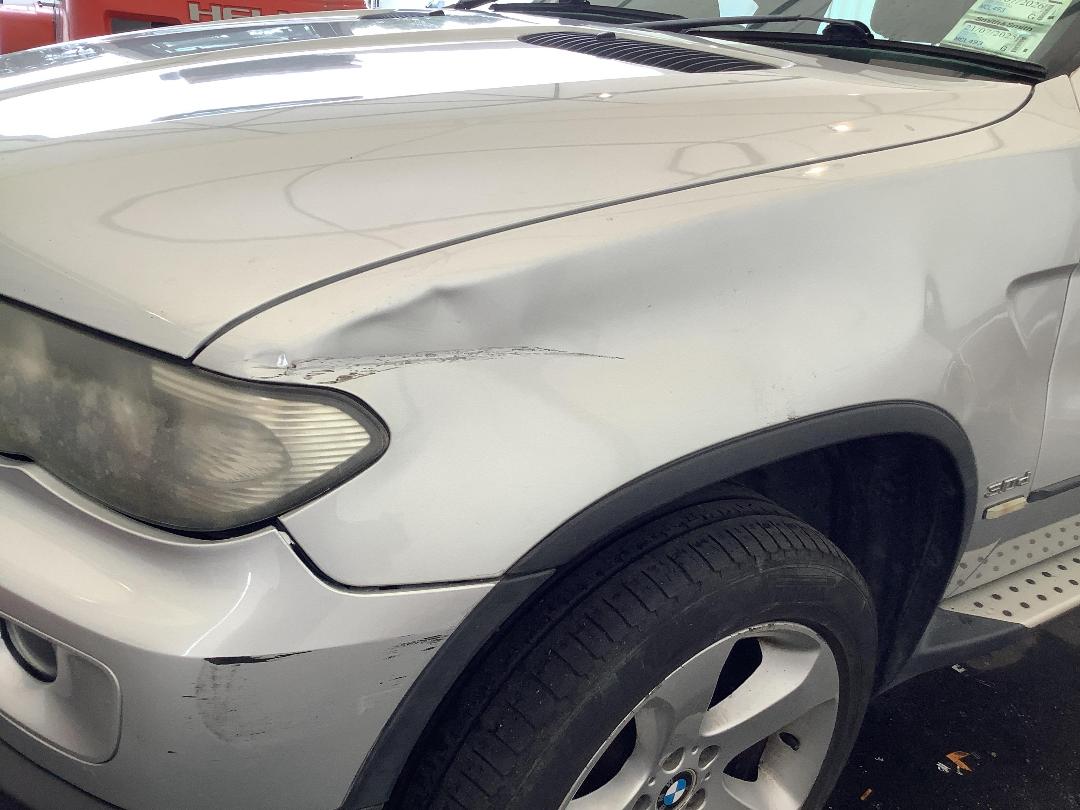 Photo '3' of BMW X5 SAV E53