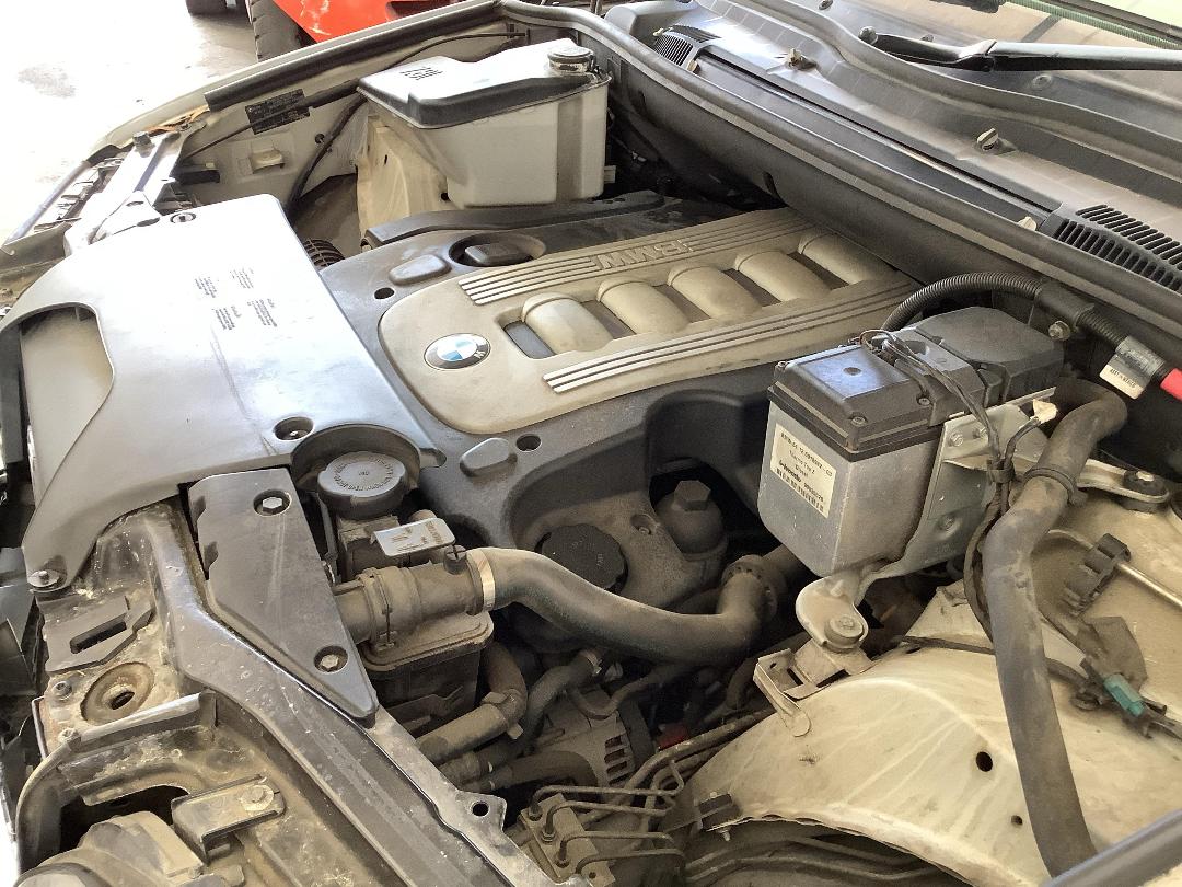 Photo '12' of BMW X5 SAV E53