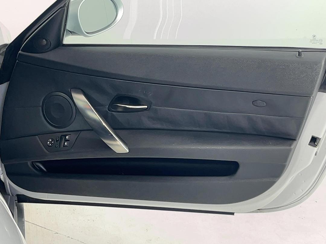 Photo '15' of BMW Z4 Photo '15' of BMW Z4