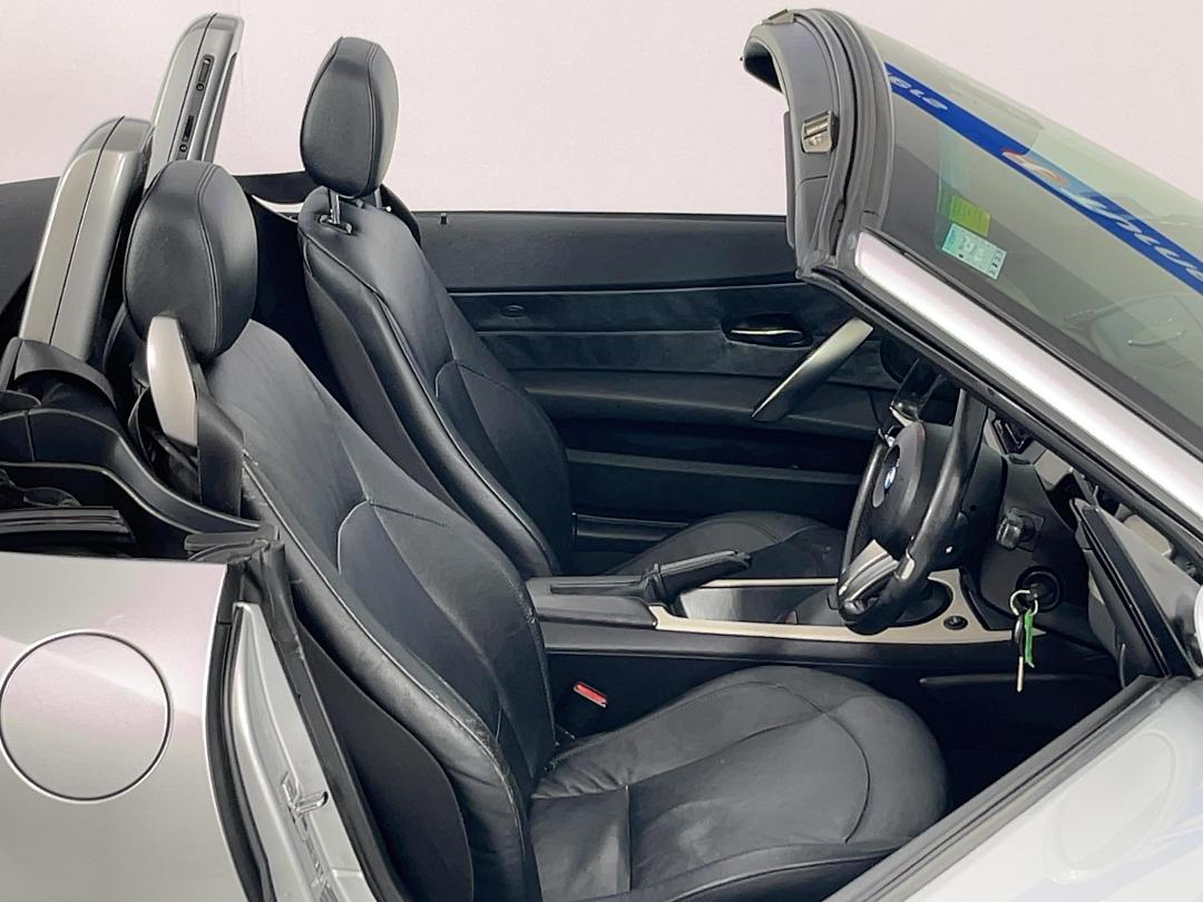 Photo '16' of BMW Z4 Photo '16' of BMW Z4