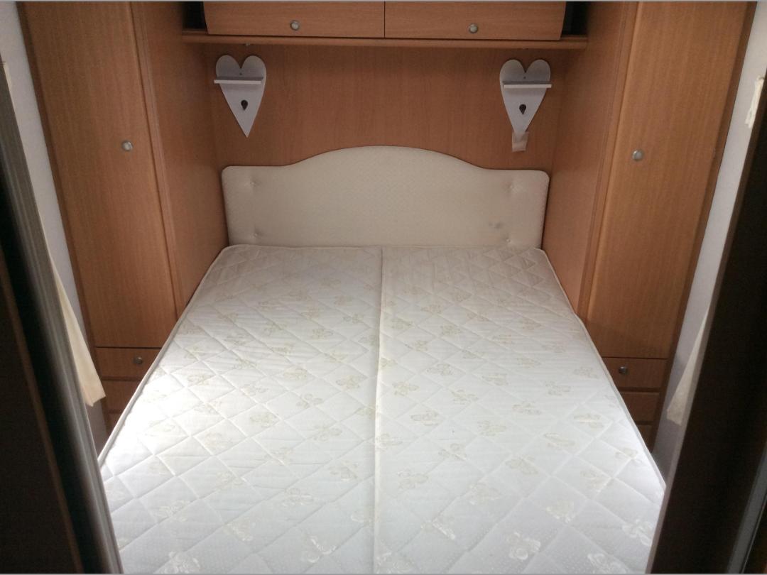 Photo '16' of Caravan Avondale Landranger 6400EB Caravan Photo '16' of Caravan Avondale Landranger 6400EB Caravan