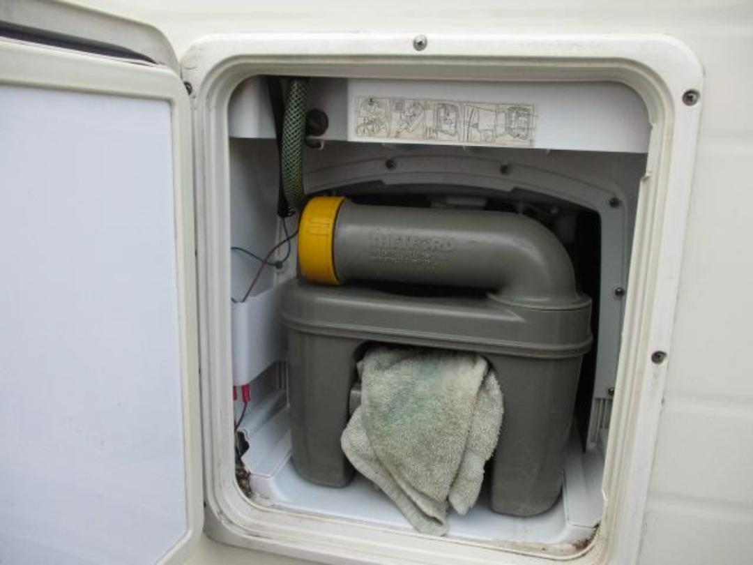 Photo '36' of Caravan Avondale Landranger 6400EB Caravan Photo '36' of Caravan Avondale Landranger 6400EB Caravan