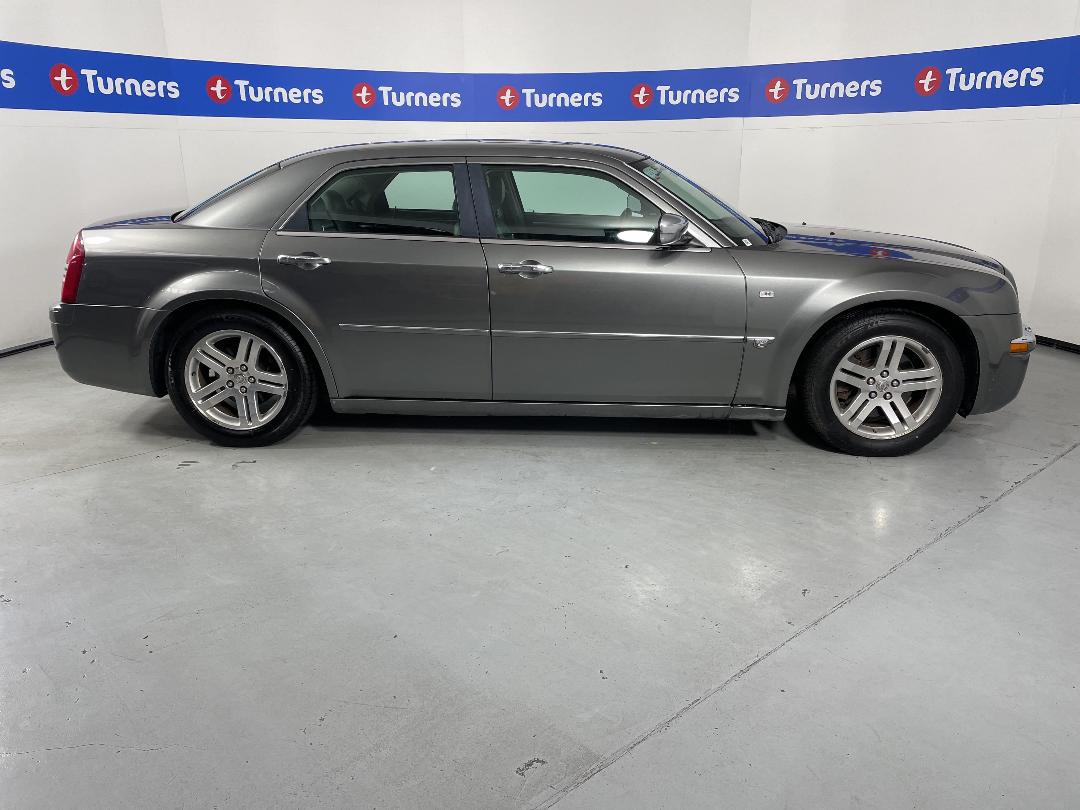 Photo '23' of Chrysler 300